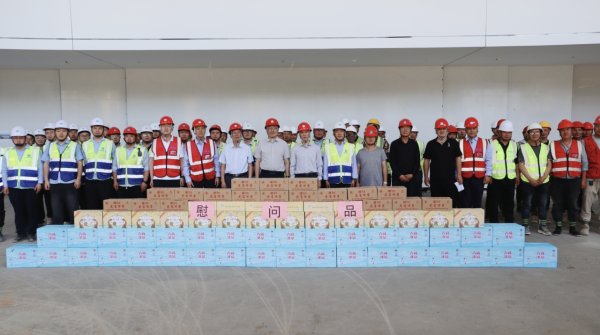 福盈策略 青海各级工会广泛开展送清凉活动